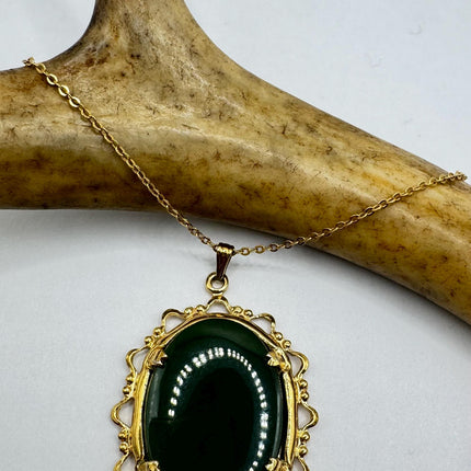 Vintage Jade Gold Filled Necklace - Lucky Every day Greenn Jade