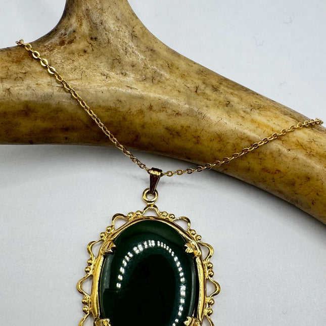 Vintage Jade Gold Filled Necklace - Lucky Every day Greenn Jade