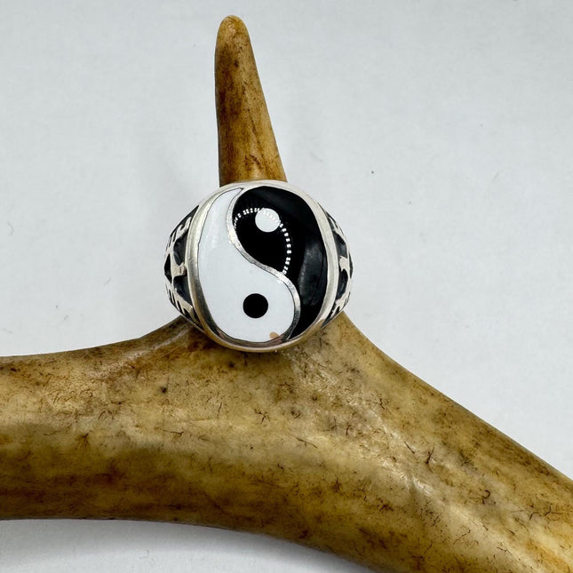 Vintage Black White Enamel Yin Yang Mens Ring 925 Sterling Silver Band Deco Antique Cocktail Statement ring
