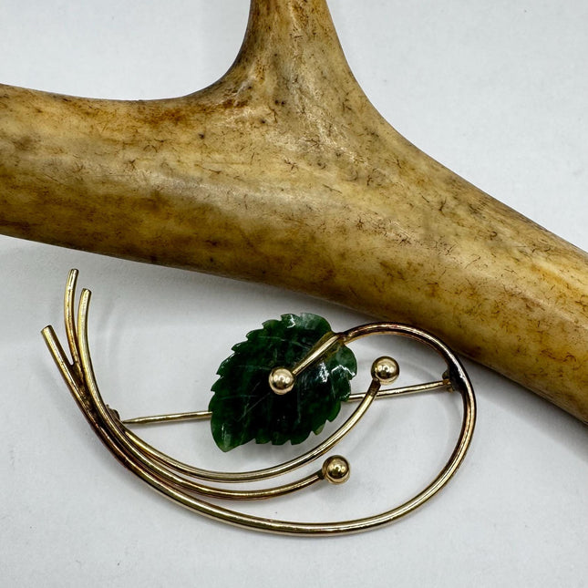 Vintage Green Jade Brooch Pin - Gold Filled with Velvet Choker - Small Lucky Jade Design
