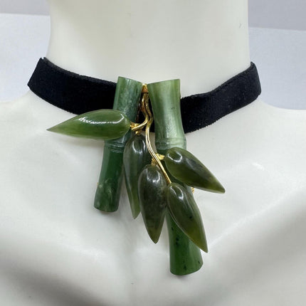 Vintage Green Jade Brooch Pin - Gold Filled with Velvet Choker - Small Lucky Jade Design
