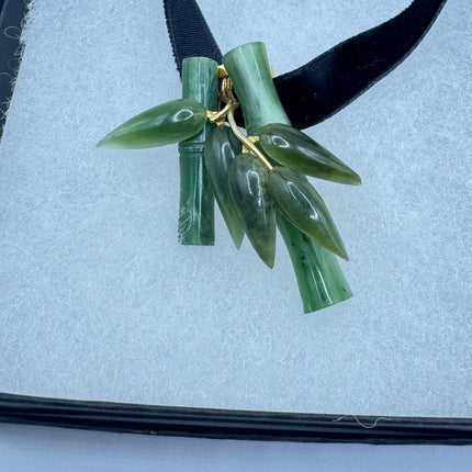 Vintage Green Jade Brooch Pin - Gold Filled with Velvet Choker - Small Lucky Jade Design