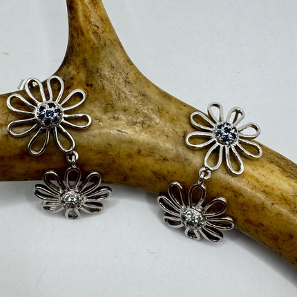 Vintage Daisy Flower Earrings