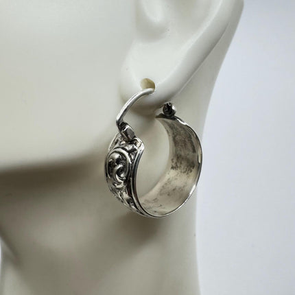 Vintage Flower Earrings