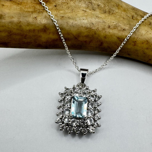 Vintage Tiny Blue Topaz Necklace Dainty Sterling Silver Chain Minimalist Crystal 925 Silver Simple Style