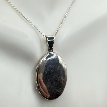 Vintage Silver Photo Locket Necklace
