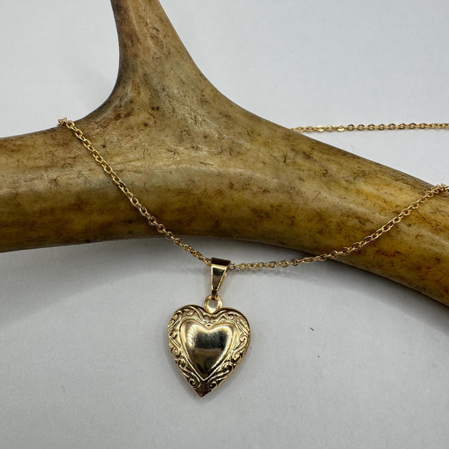 Vintage Gold Locket | Tiny Etched Heart Charm 9K GF Gold Chain | Mini Photo Dainty Memory Pendant Necklace