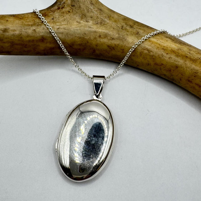 Vintage Silver Photo Locket Necklace