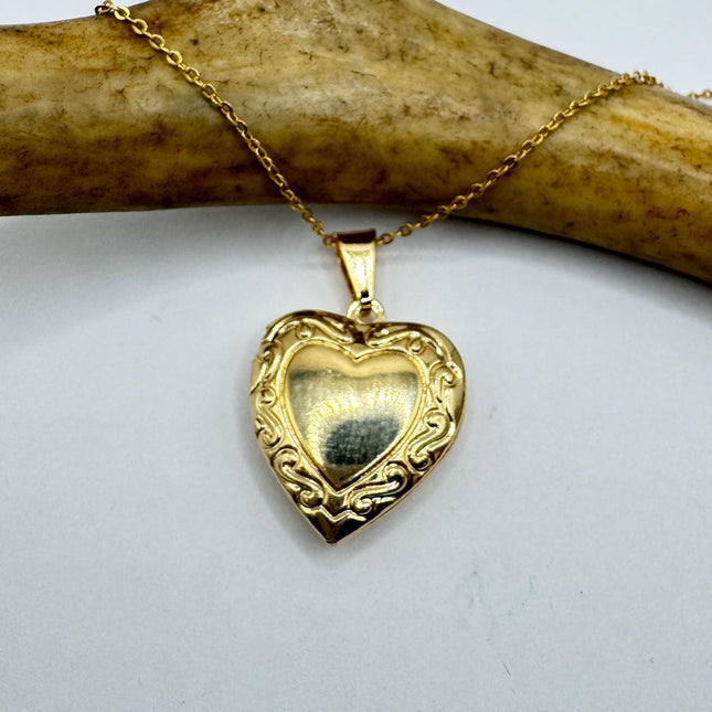 Vintage Tiny Gold Heart Photo Locket Necklace 9K Gold Filled Memory Charm on Delicate Gold Chain - Vintage Style Photo Necklace