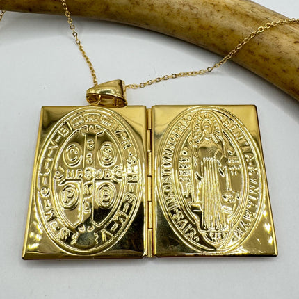 Vintage Photo Locket |Etched Book Memory Charm Pendant Stainless Steel