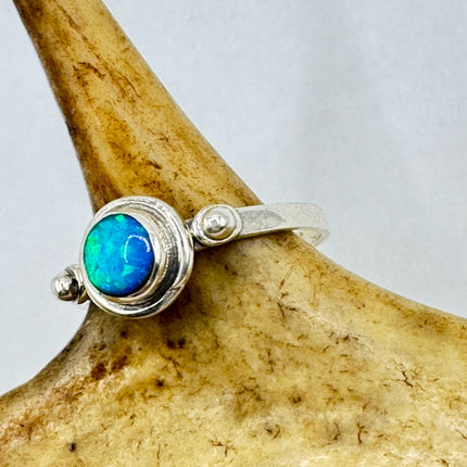 Vintage Silver Ring | White Fire Opal Gemstone Crystal Birthstone Cocktail Ring | 925 Sterling Silver Band Statement Ring