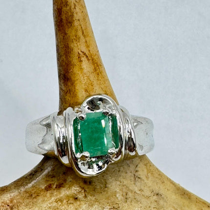 Vintage Silver Buckle Ring | Crystal Diamond Green Emerald Boho Cocktail | 925 Sterling Silver Antique Wedding Band Engagement Ring
