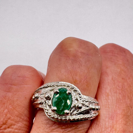 Vintage Emerald Silver Ring