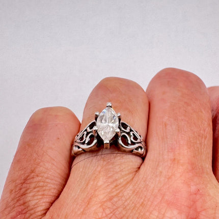 Vintage Cubic Zirconia Clear Crystal Diamond Cocktail