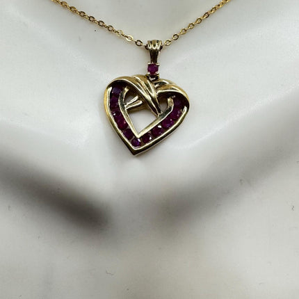 Vintage Tiny Heart Charm Necklace