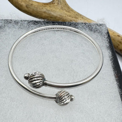 Vintage silver Bangle Cuff Bracelet
