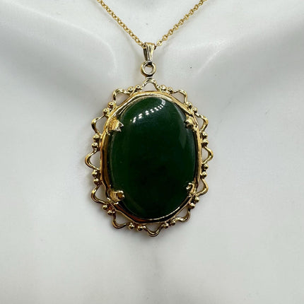 Vintage Jade Gold Filled Necklace - Lucky Every day Greenn Jade