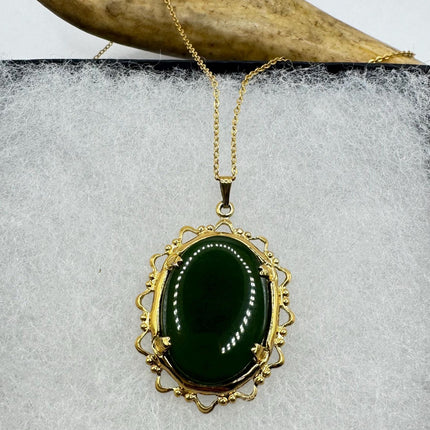 Vintage Jade Gold Filled Necklace - Lucky Every day Greenn Jade