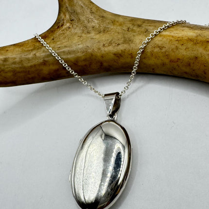 Vintage Silver Photo Locket Necklace
