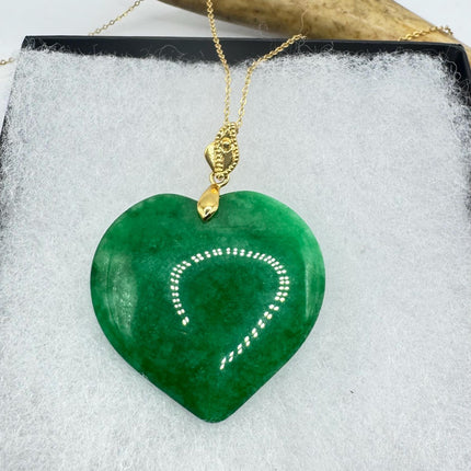 Vintage Large Green Jade Heart Shaped Pendant Necklace Golden 925 Sterling Silver Chain