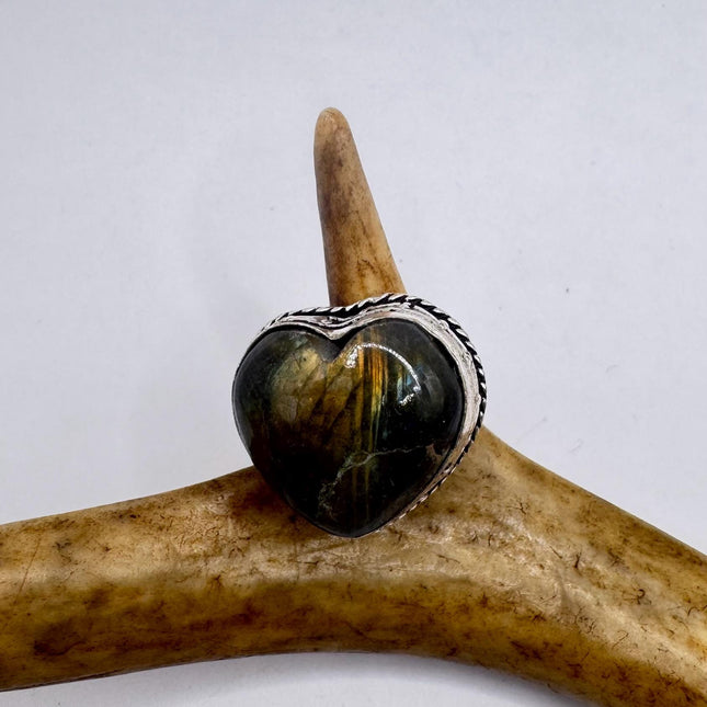 Vintage Chunky Rainbow Labradorite Heart Cocktail Ring - Statement Band