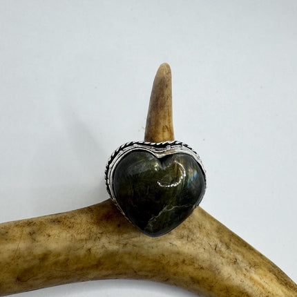 Vintage Chunky Rainbow Labradorite Heart Cocktail Ring - Statement Band