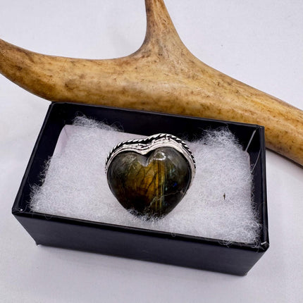 Vintage Chunky Rainbow Labradorite Heart Cocktail Ring - Statement Band