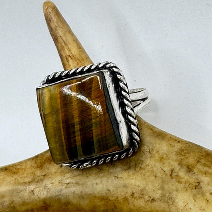 Vintage Chunky Tigers Eye Cocktail Ring - Statement Band