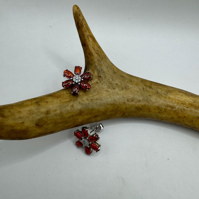 Vintage Silver Earrings | Garnet Gemstone 925 Sterling Silver Red Garnet Flower Stud Button Earrings | Everyday | Minimal | Simple