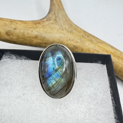 Vintage Chunky Rainbow Labradorite Cocktail Ring - Statement Band