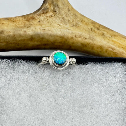 Vintage Silver Ring | White Fire Opal Gemstone Crystal Birthstone Cocktail Ring | 925 Sterling Silver Band Statement Ring