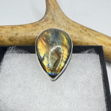 Vintage Chunky Rainbow Labradorite Cocktail Ring - Statement Band