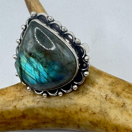 Vintage Chunky Rainbow Labradorite Cocktail Ring - Statement Band