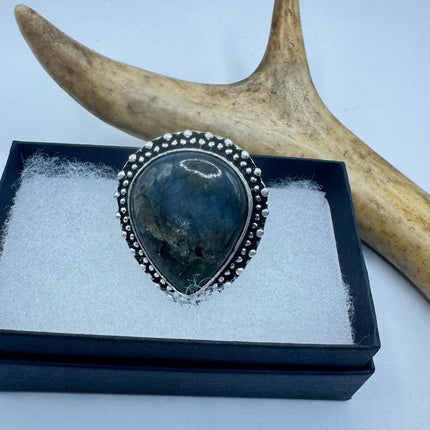 Vintage Chunky Rainbow Labradorite Cocktail Ring - Statement Band