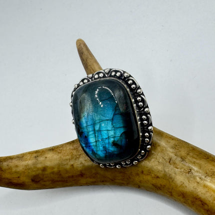Vintage Chunky Rainbow Labradorite Cocktail Ring - Statement Band