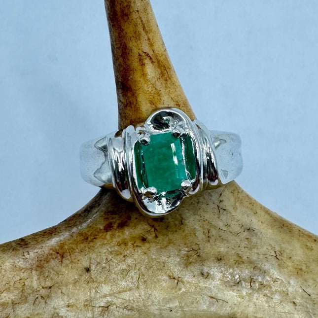 Vintage Silver Buckle Ring | Crystal Diamond Green Emerald Boho Cocktail | 925 Sterling Silver Antique Wedding Band Engagement Ring