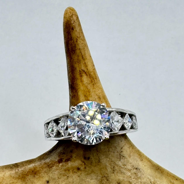 Vintage Cubic Zirconia Clear Crystal Diamond Cocktail