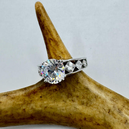 Vintage Cubic Zirconia Clear Crystal Diamond Cocktail