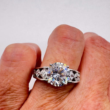 Vintage Cubic Zirconia Clear Crystal Diamond Cocktail