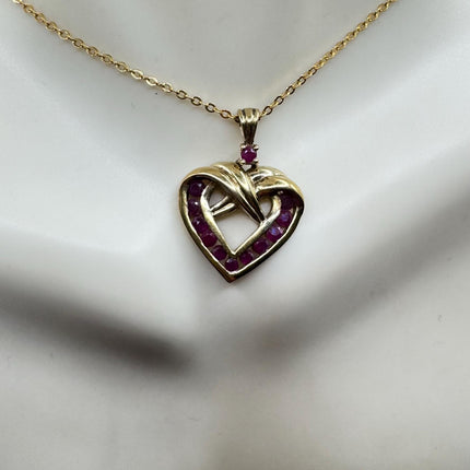 Vintage Tiny Heart Charm Necklace