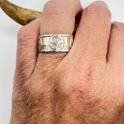 Vintage Peace Sign Silver Boho Cocktail Ring 925 Sterling Antique Wedding Engagement Band | Elijah collection
