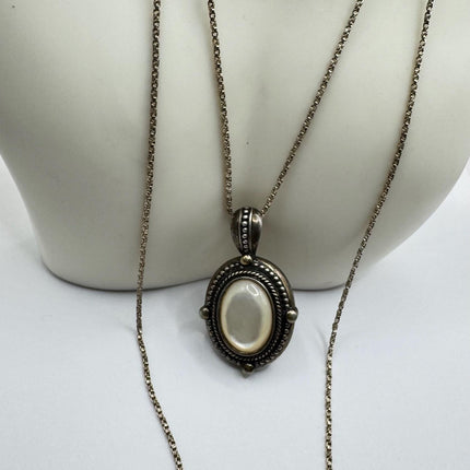 Vintage Mother Of Pearl Necklace