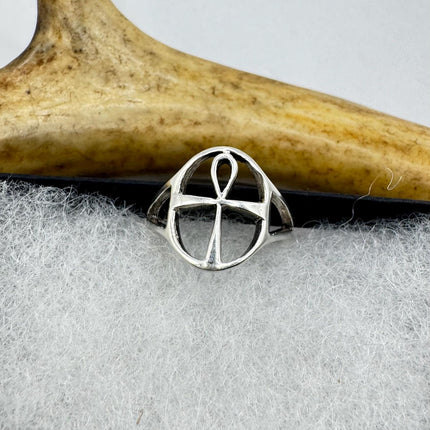 Vintage Silver Ankh Ring | 925 Sterling Silver - Unique Treasure