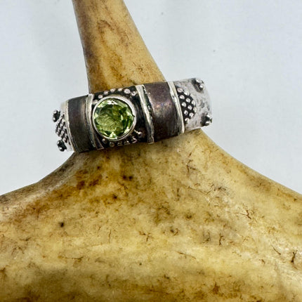 Vintage Green Peridot Ring | Peridot August Birthstone Stacking Eternity Promise Engagement 925 Sterling Silver | Size 7 | Elijah Collection