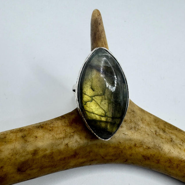Vintage Chunky Rainbow Labradorite Cocktail Ring - Statement Band