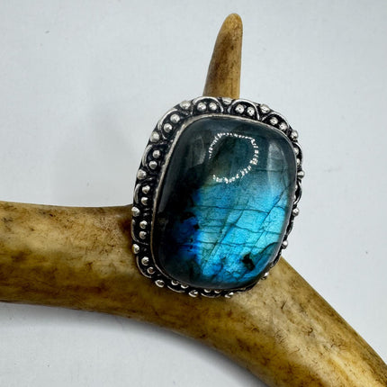 Vintage Chunky Rainbow Labradorite Cocktail Ring - Statement Band
