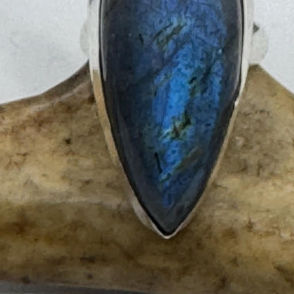 Vintage Chunky Rainbow Labradorite Cocktail Ring - Statement Band
