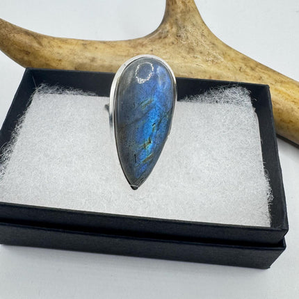 Vintage Chunky Rainbow Labradorite Cocktail Ring - Statement Band