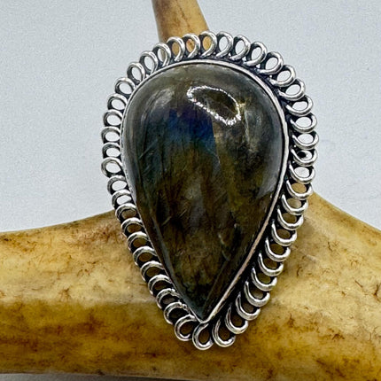 Vintage Chunky Rainbow Labradorite Cocktail Ring - Statement Band