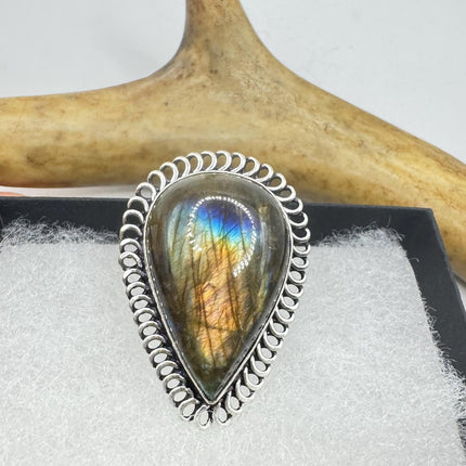 Vintage Chunky Rainbow Labradorite Cocktail Ring - Statement Band